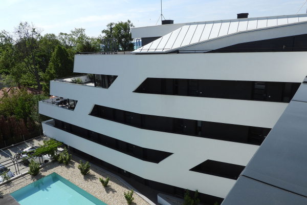marina-24EA57CAFE-7106-0DEA-4745-0C0E2421C6FE.jpg