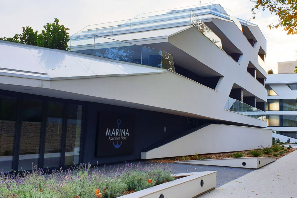 marina-kep8AF53DA6-DA15-5B6E-7D64-10D2648C0772.jpg